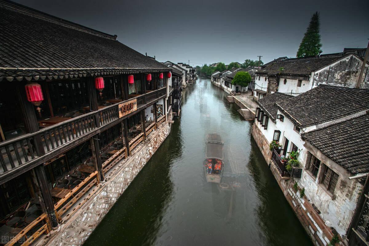 媒体人:扬科维奇带队以来,将国足从亚洲三流带到了四流水准